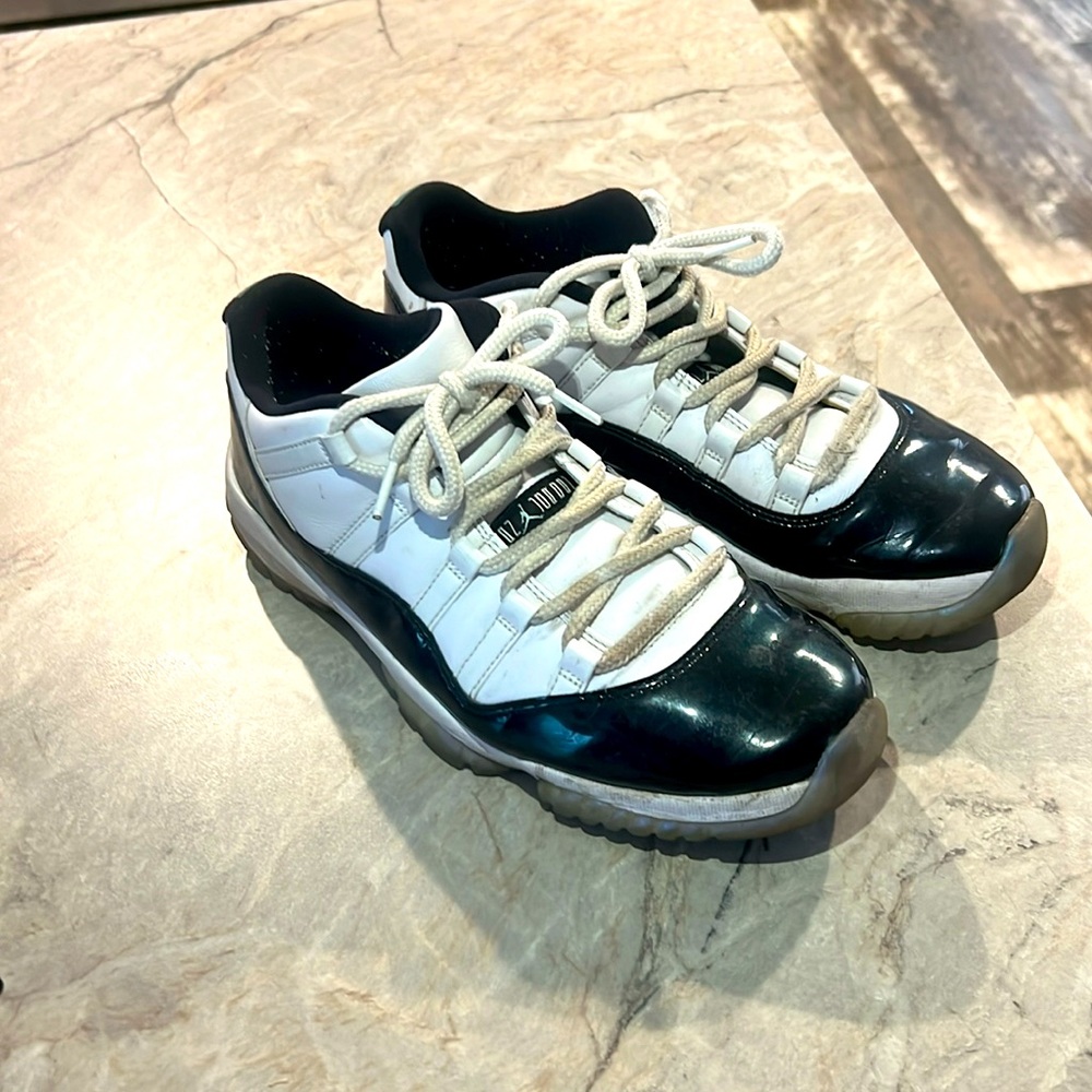 Jordan 11 “Iridescent”